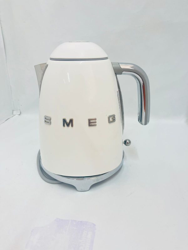 SMEG KETTLE