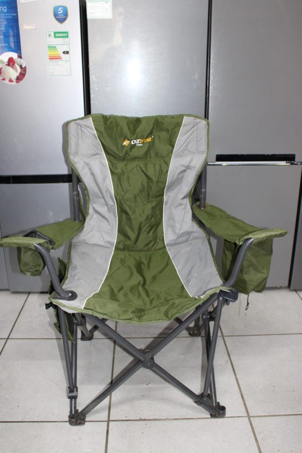 OZTRAIL TITAN ARM CHAMPIMH CHAIR 250KG -GREEN