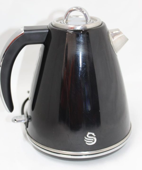 SWAN RETRO 1.5L CORDLESS KETTLE