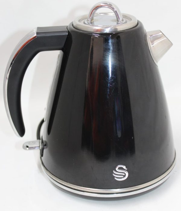 SWAN RETRO 1.5L CORDLESS KETTLE - Image 4