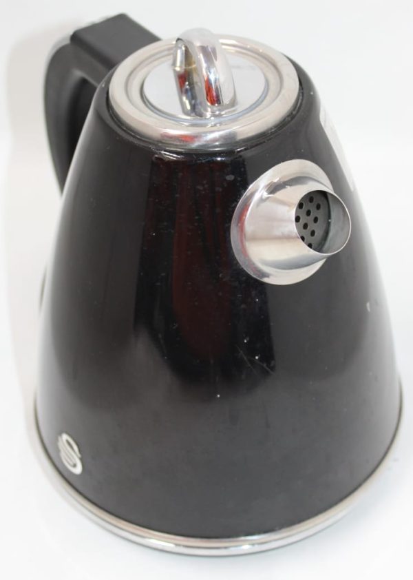 SWAN RETRO 1.5L CORDLESS KETTLE - Image 2
