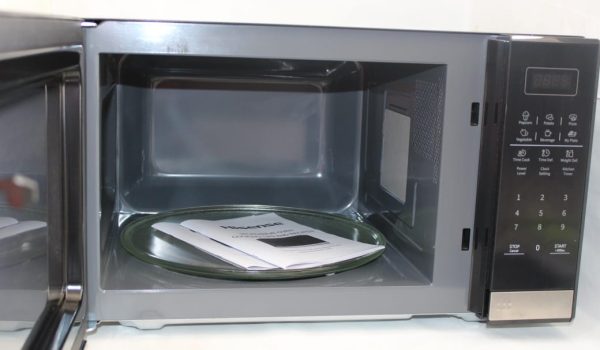 HISENSE 34L H34MOBS17 DIGITAL MICROWAVE - Image 4