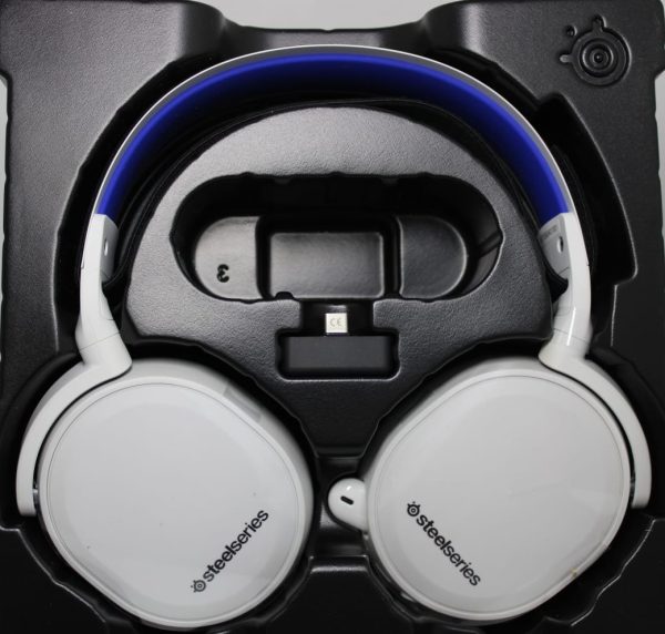 SteelSeries Arctis 7P+ Lossless Wireless Gaming Headset, White - Image 4