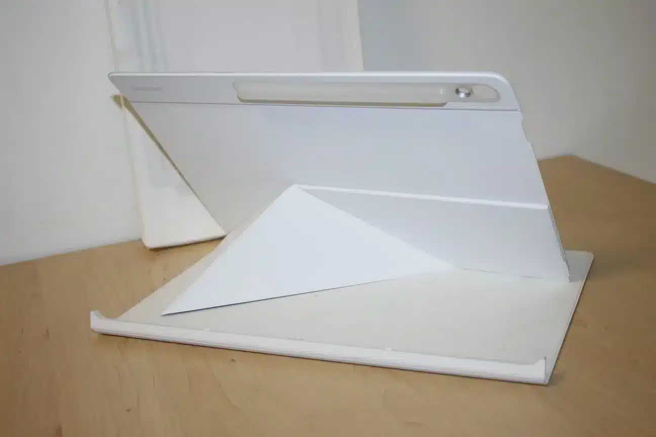 Samsung Galaxy Tab S10 Fe+ Smart Book Cover