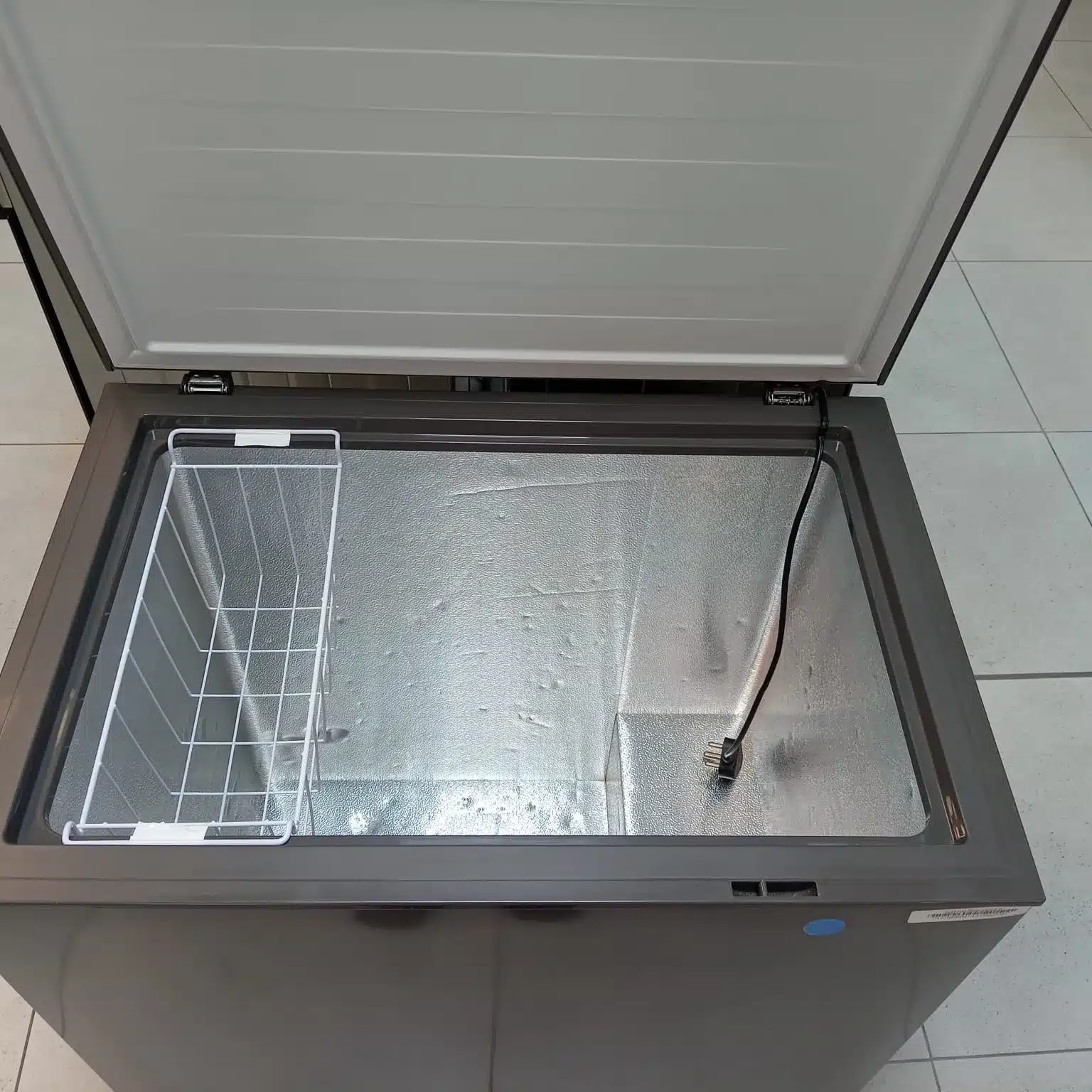 Hisense 198L Chest Freezer - Image 3
