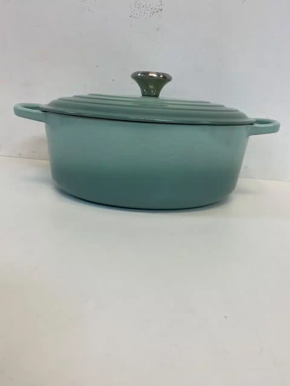 Le Creuset Signature Oval Casserole - Image 4