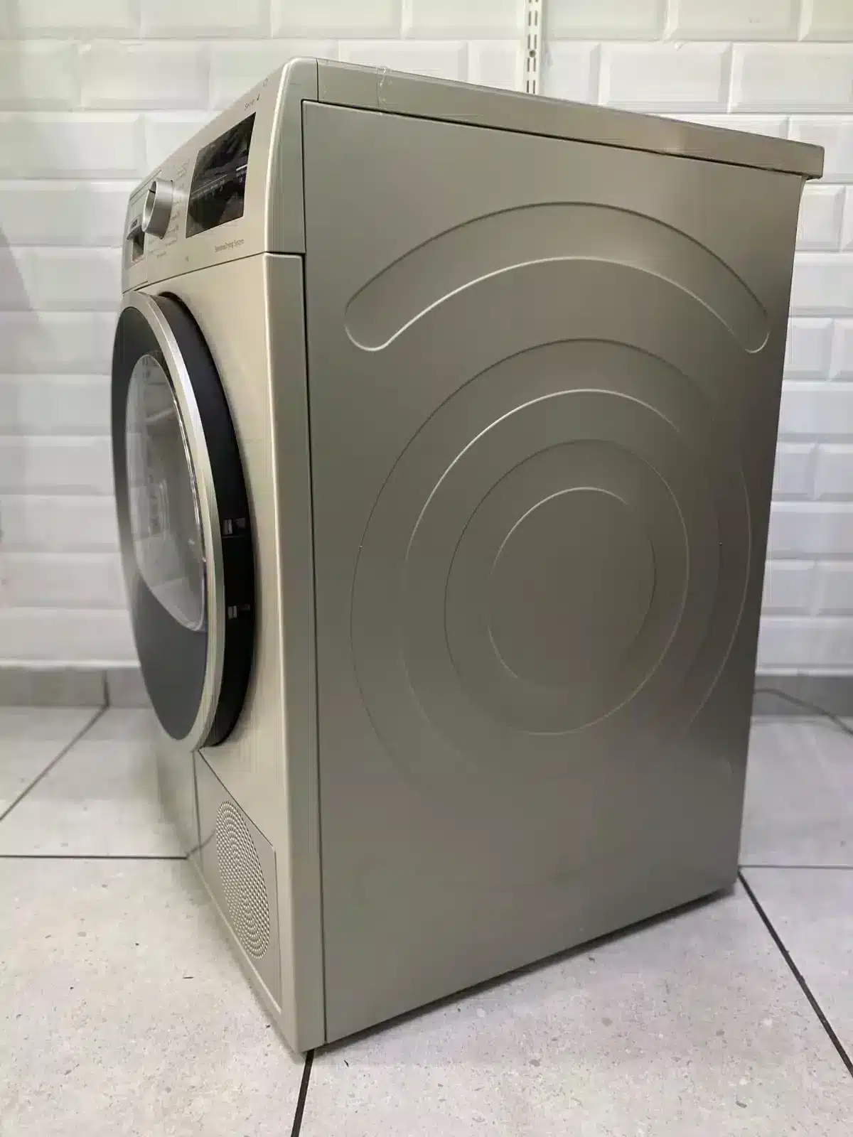 Bosch - 8kg Condenser Tumble Dryer - Serie 4 - Silver Inox - Image 2
